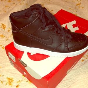 Nike Dunk High (GS)  high-top sneakers
